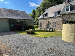 18th century Gite in spacious Private Grounds